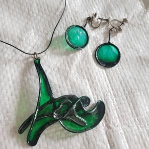 Vintage green Chinese dipped necklace and earing set